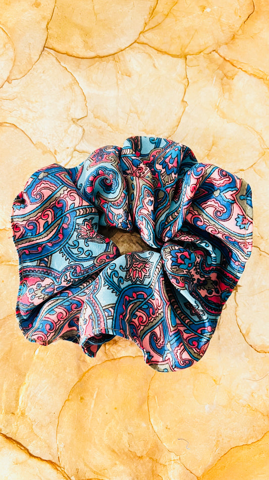 Seiden Scrunchie