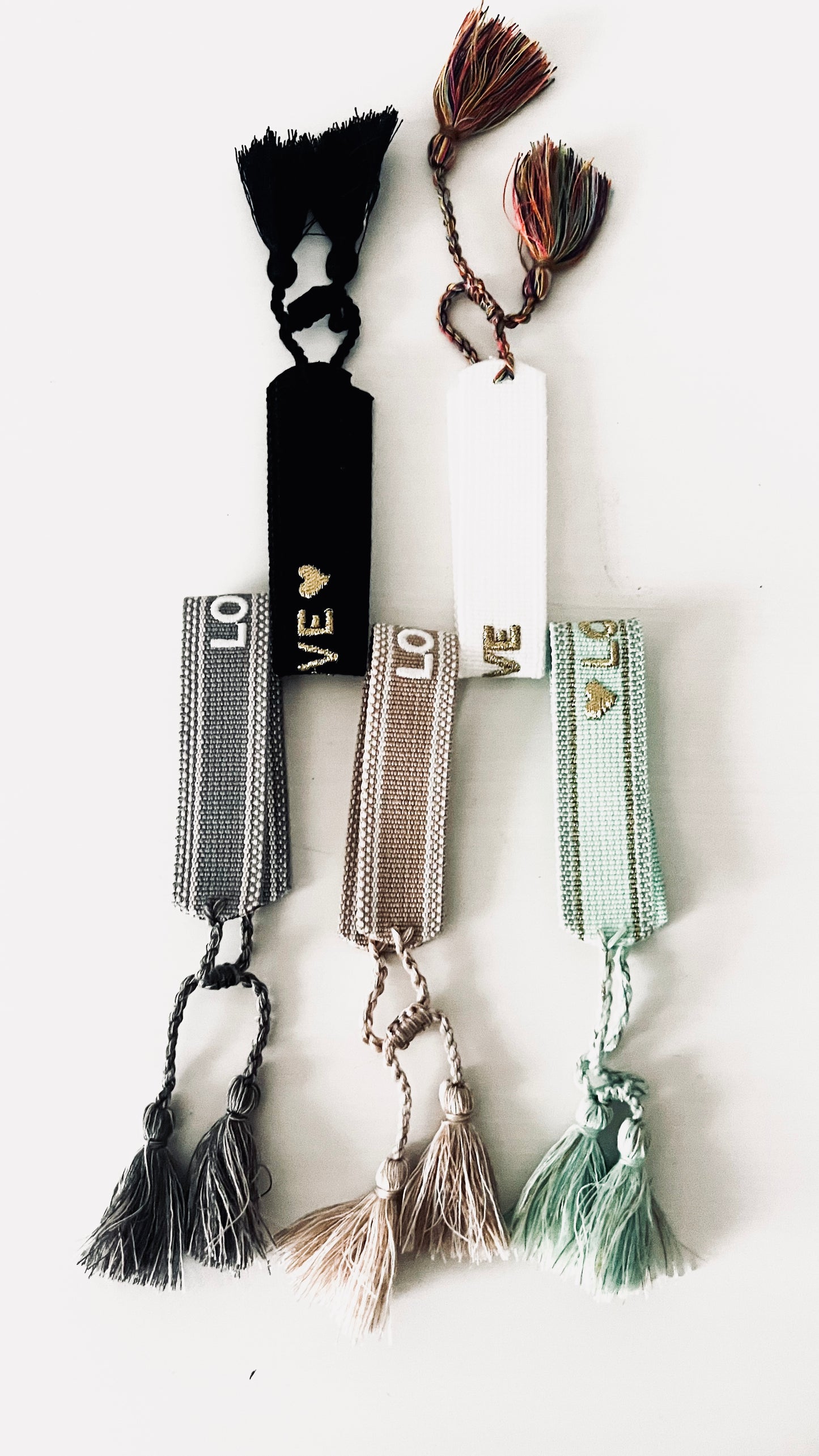 LOVE ARMBAND