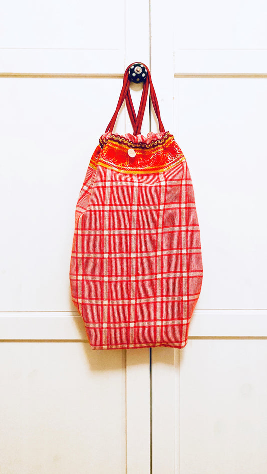 Rucksack-Rot-Kariert