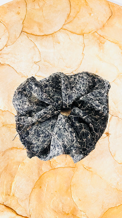 Seiden Scrunchie