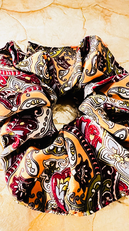 Seiden Scrunchie