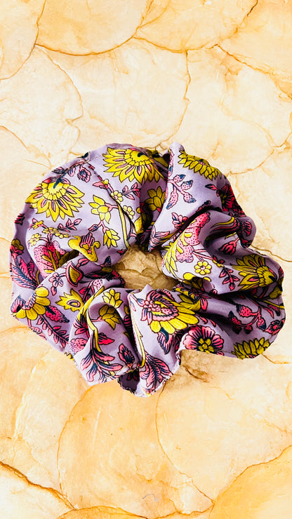 Seiden Scrunchie