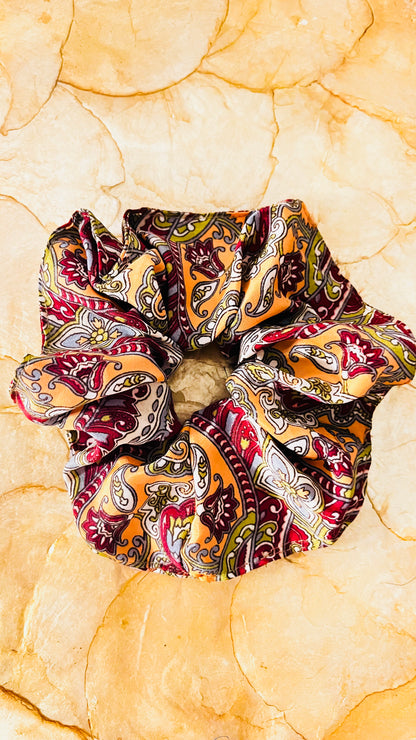 Seiden Scrunchie