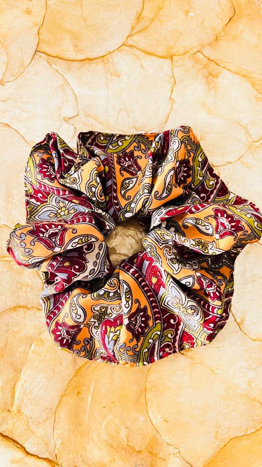 Seiden Scrunchie