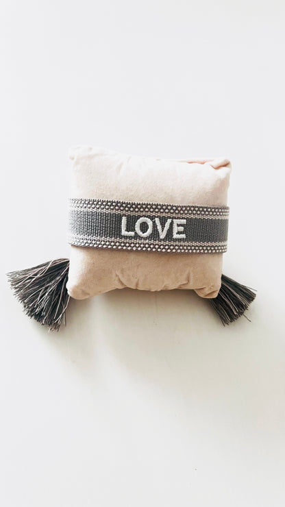 Love Armband