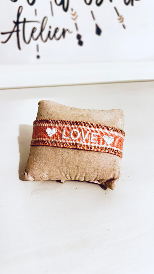 Love Armband