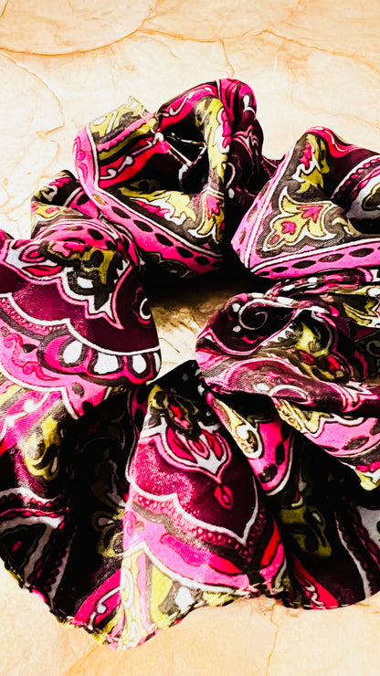 Seiden Scrunchie