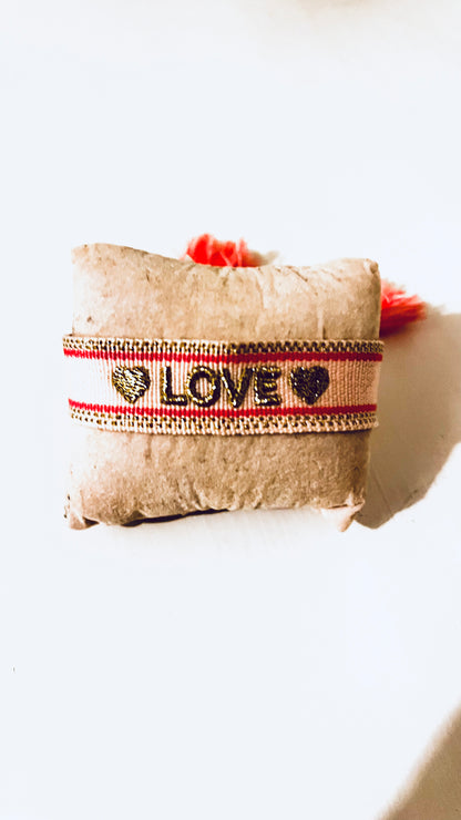 Love Armband