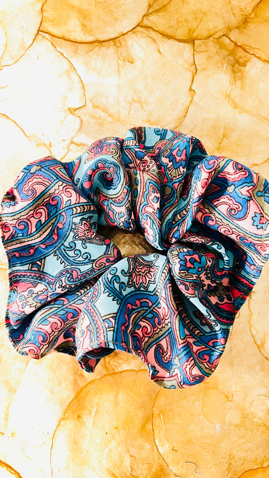 Seiden Scrunchie