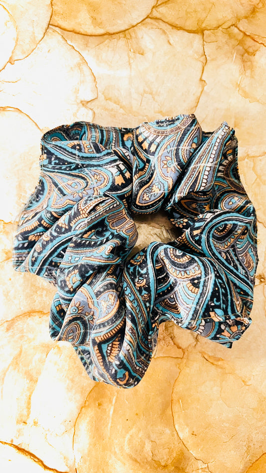Seiden Scrunchie