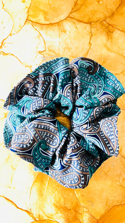 Seiden Scrunchie