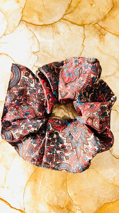Seiden Scrunchie