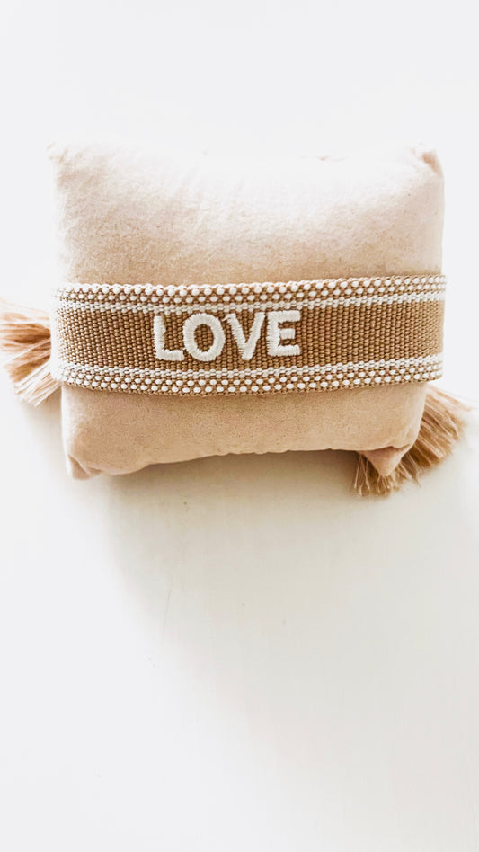 Love Armband