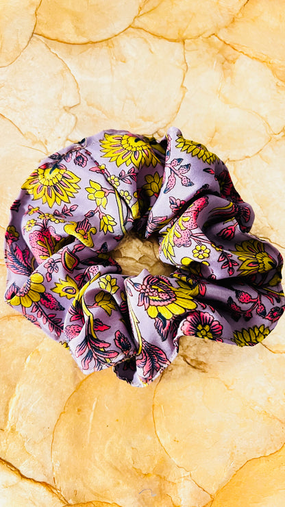 Seiden Scrunchie