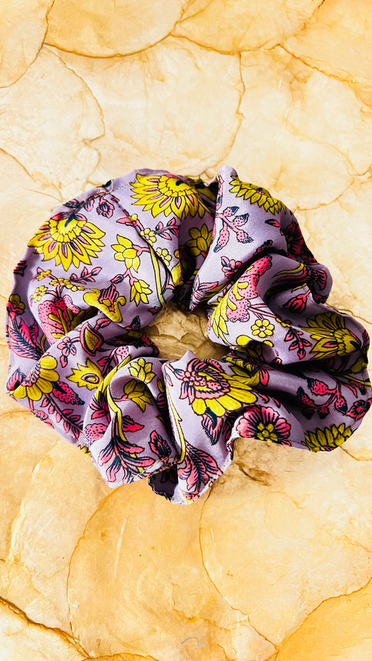 Seiden Scrunchie